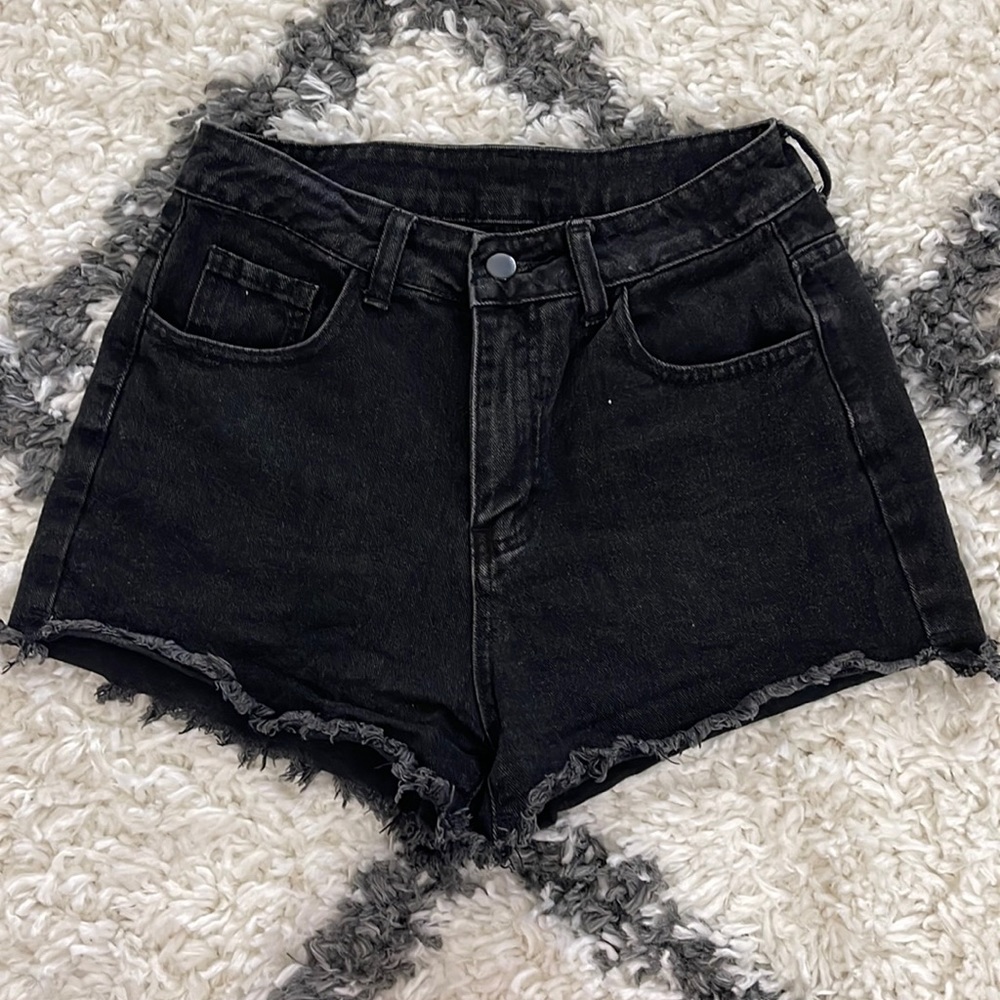 Shein black denim shorts!